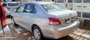 Toyota Belta 2014 Silver