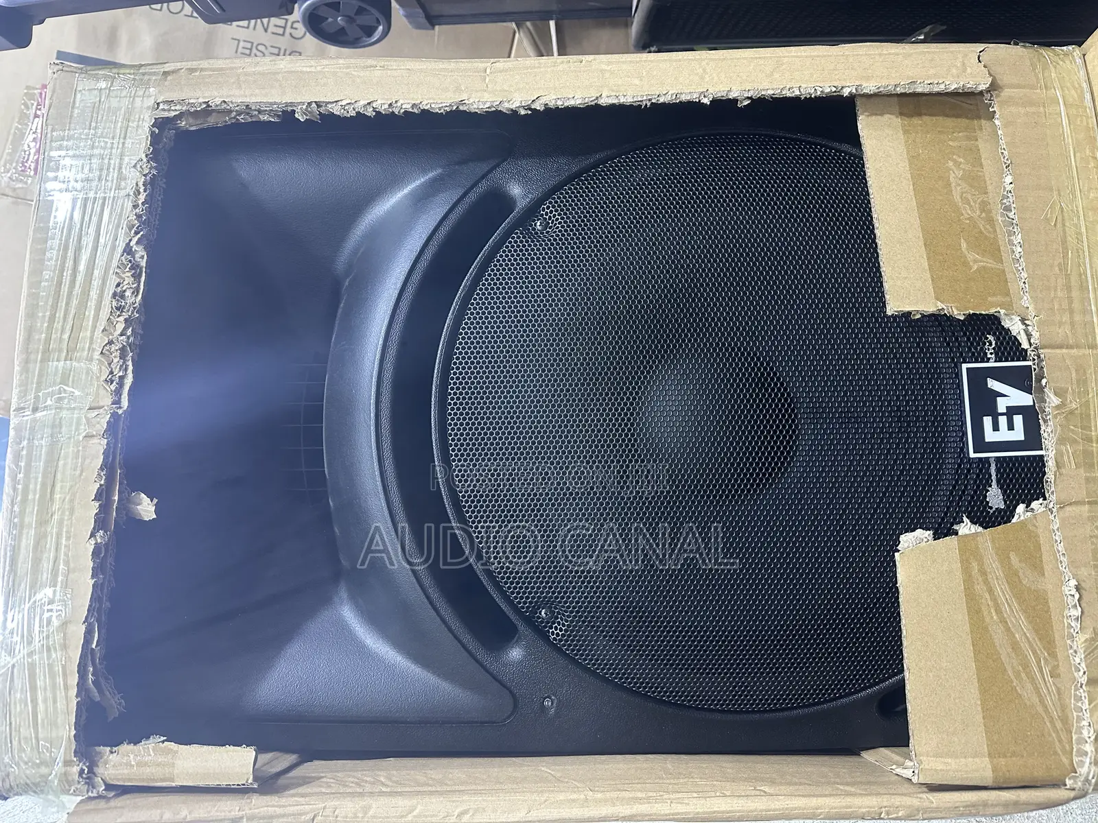Ev 2 Ways 15 “ Plastic Top Speaker