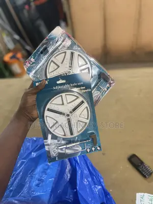 Adjustable Holesaw