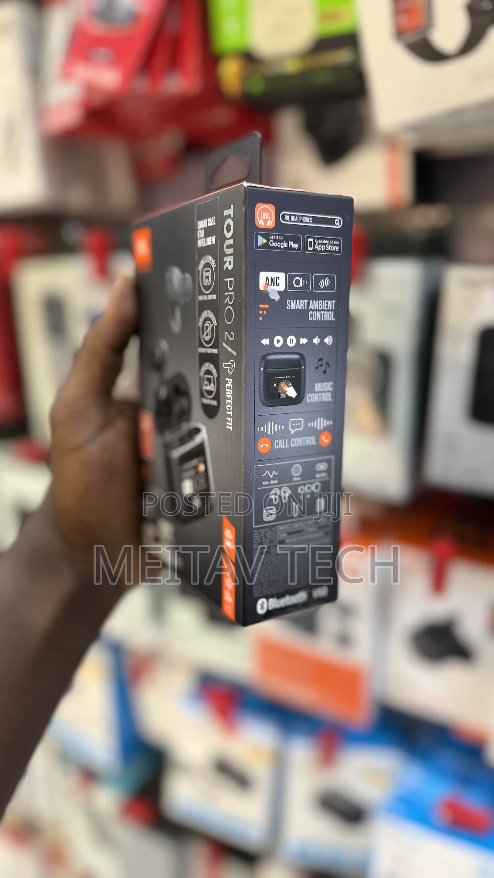 JBL Tour Pro 2