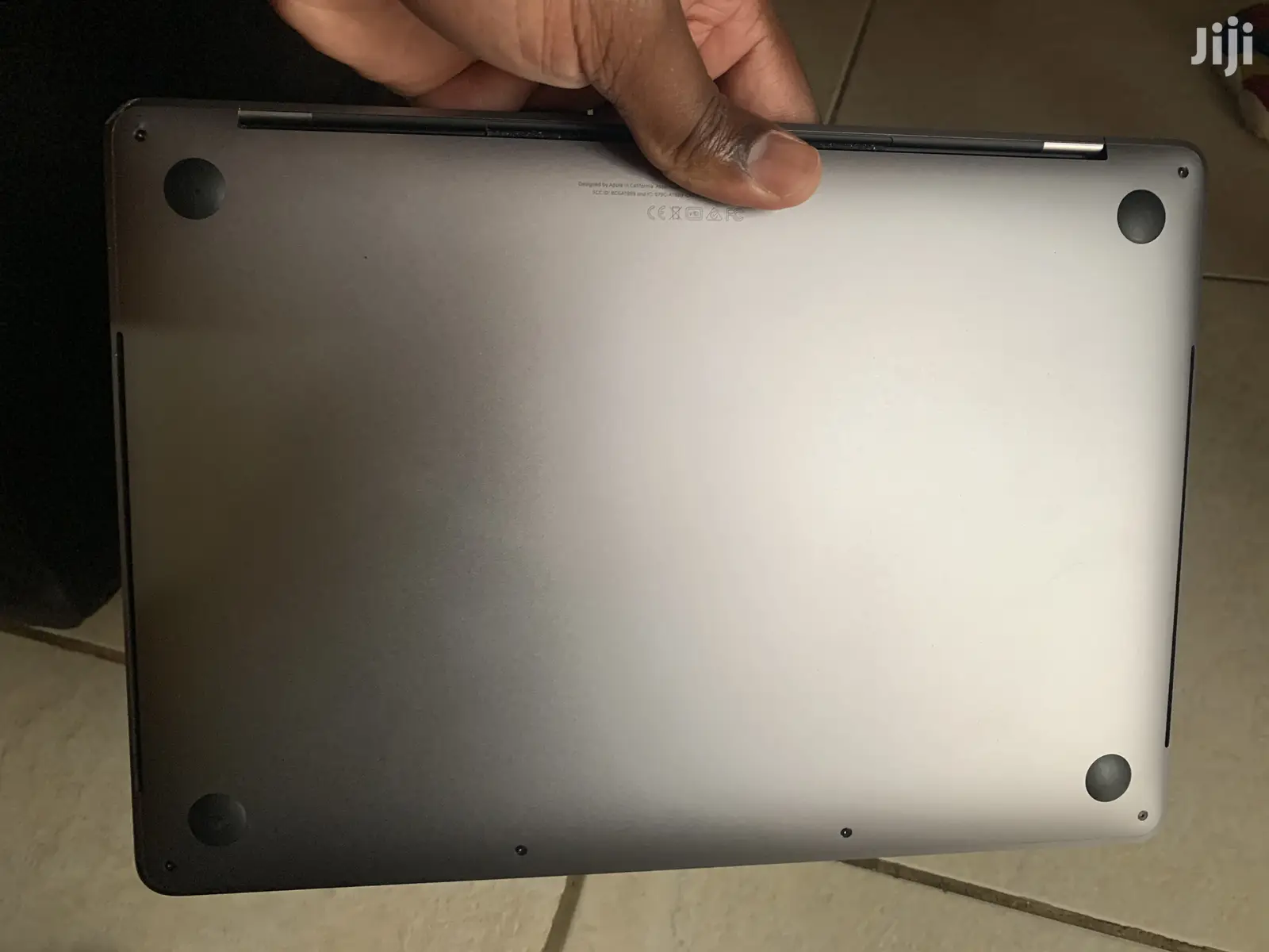 Laptop Apple MacBook Pro 8GB Intel Core i5 SSD 512GB