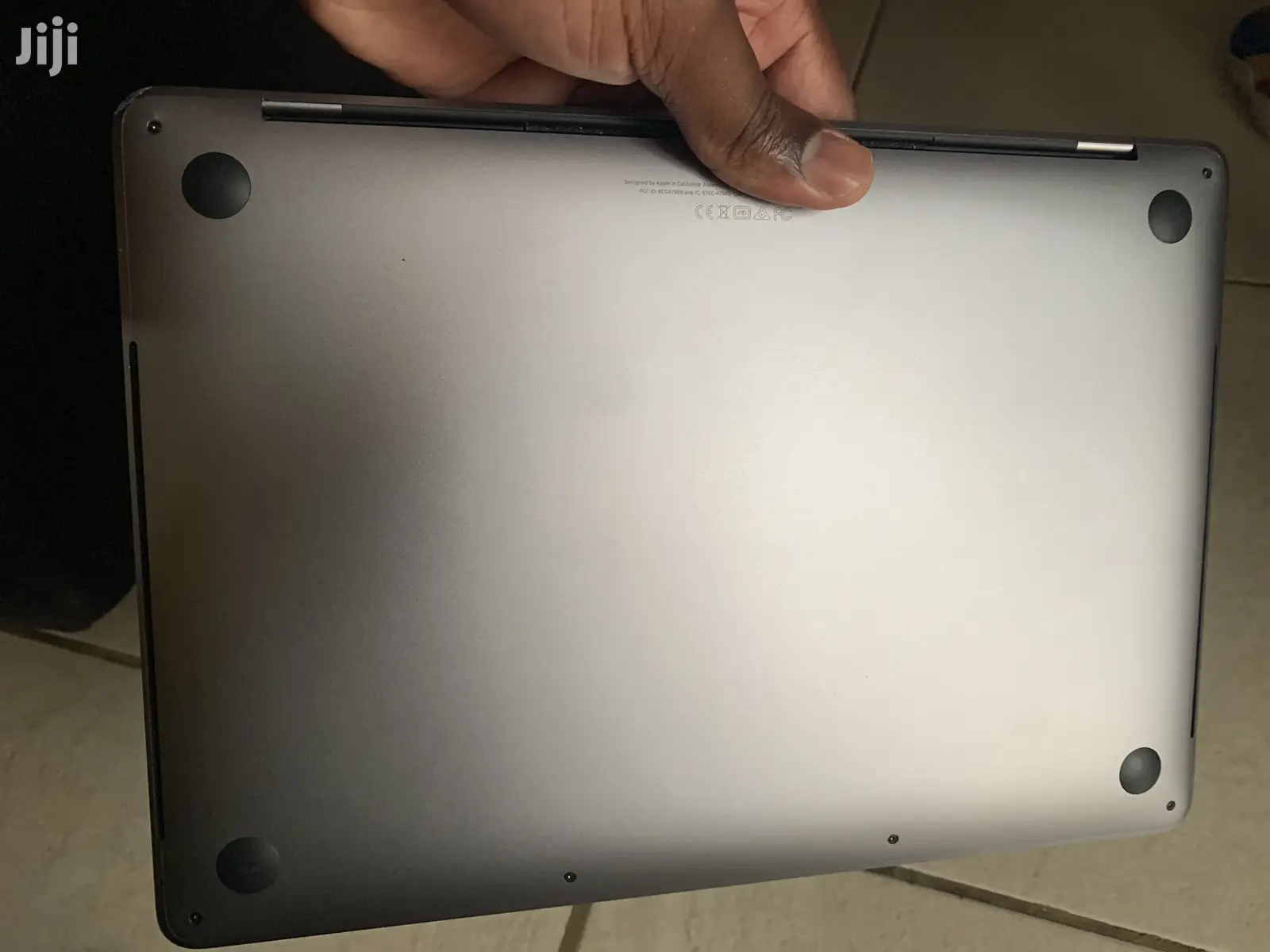 Laptop Apple MacBook Pro 8GB Intel Core i5 SSD 512GB