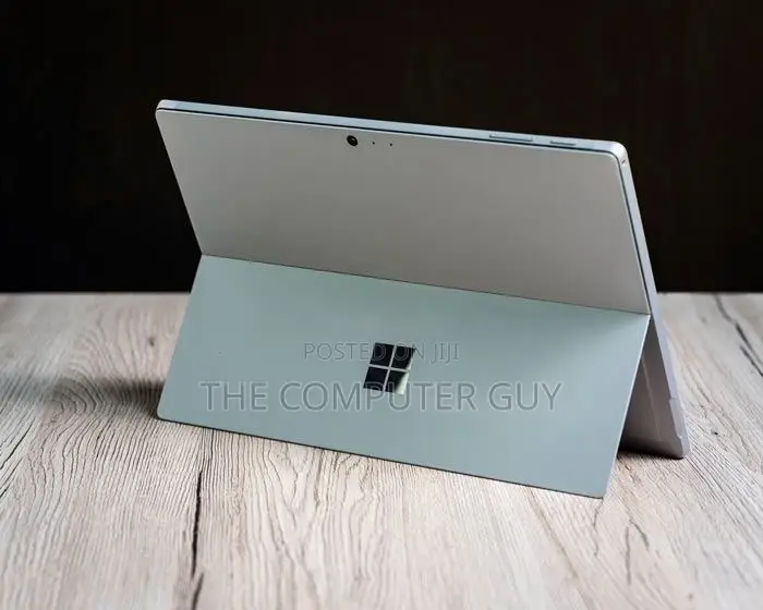 New Laptop Microsoft Surface Pro 4 16GB Intel Core i7 SSD 256GB