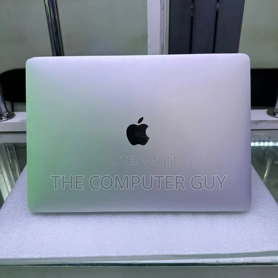 New Laptop Apple MacBook Pro 2017 16GB Intel Core i5 SSD 256GB