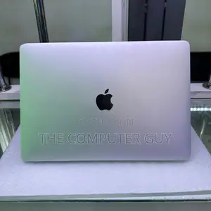 New Laptop Apple MacBook Pro 2017 16GB Intel Core i5 SSD 256GB