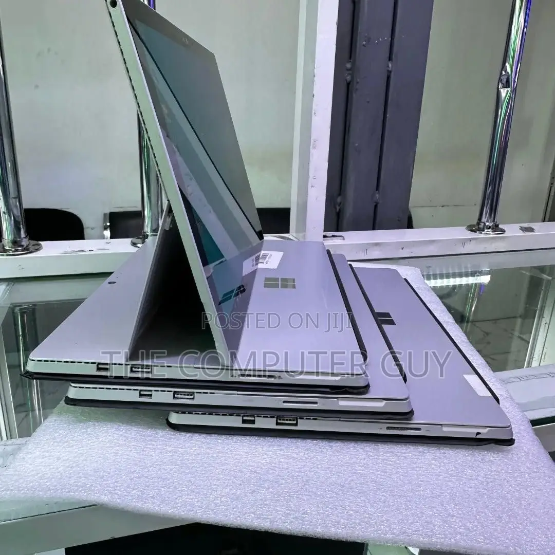 New Laptop Microsoft Surface Pro 4 8GB Intel Core i5 SSD 256GB