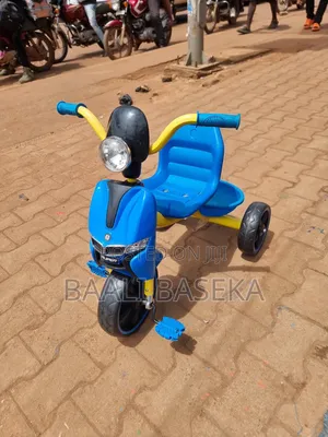 Beautiful Kids Tricycles/Caring Parent