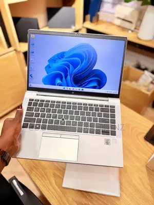 Laptop HP EliteBook 840 G7 8GB Intel Core i7 SSHD (Hybrid) 256GB