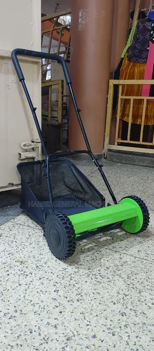Manual/Hand Push Lawnmower/Green