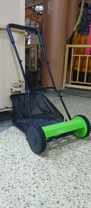 Manual/Hand Push Lawnmower/Green