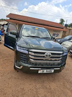 Toyota Land Cruiser Prado 2015 Green