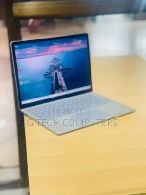 New Laptop Microsoft Surface Laptop 2 16GB Intel Core i7 SSD 1T