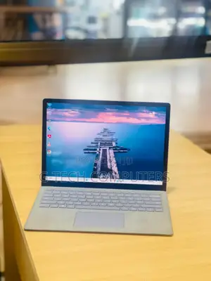 New Laptop Microsoft Surface Laptop 2 16GB Intel Core i7 SSD 1T