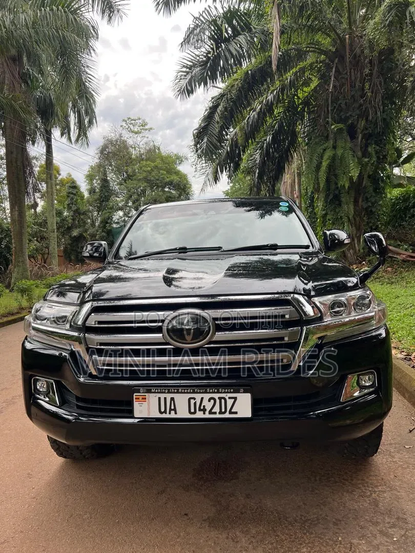 Land Cruiser V8 Available for Hire at Self Drive
