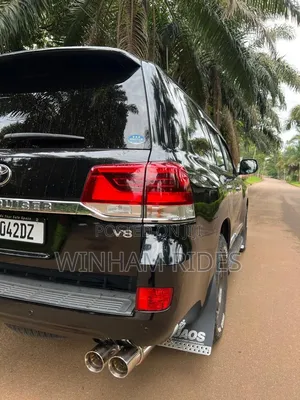 Land Cruiser V8 Available for Hire at Self Drive