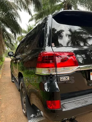 Land Cruiser V8 Available for Hire at Self Drive
