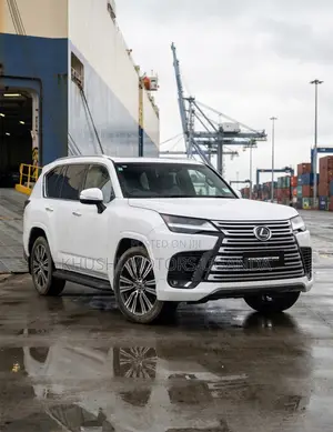 Lexus LX 500d 2022 White