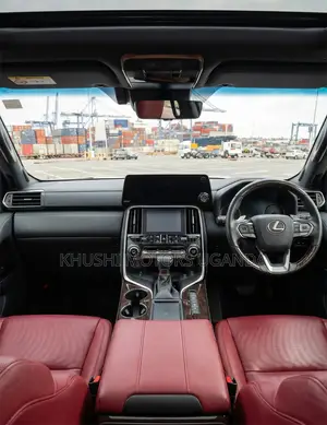 Lexus LX 500d 2022 White