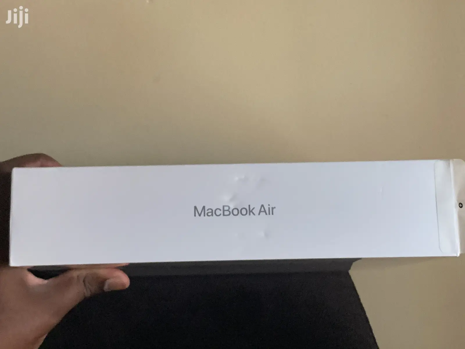 New Laptop Apple MacBook Air 8GB Intel Core i3 SSD 256GB