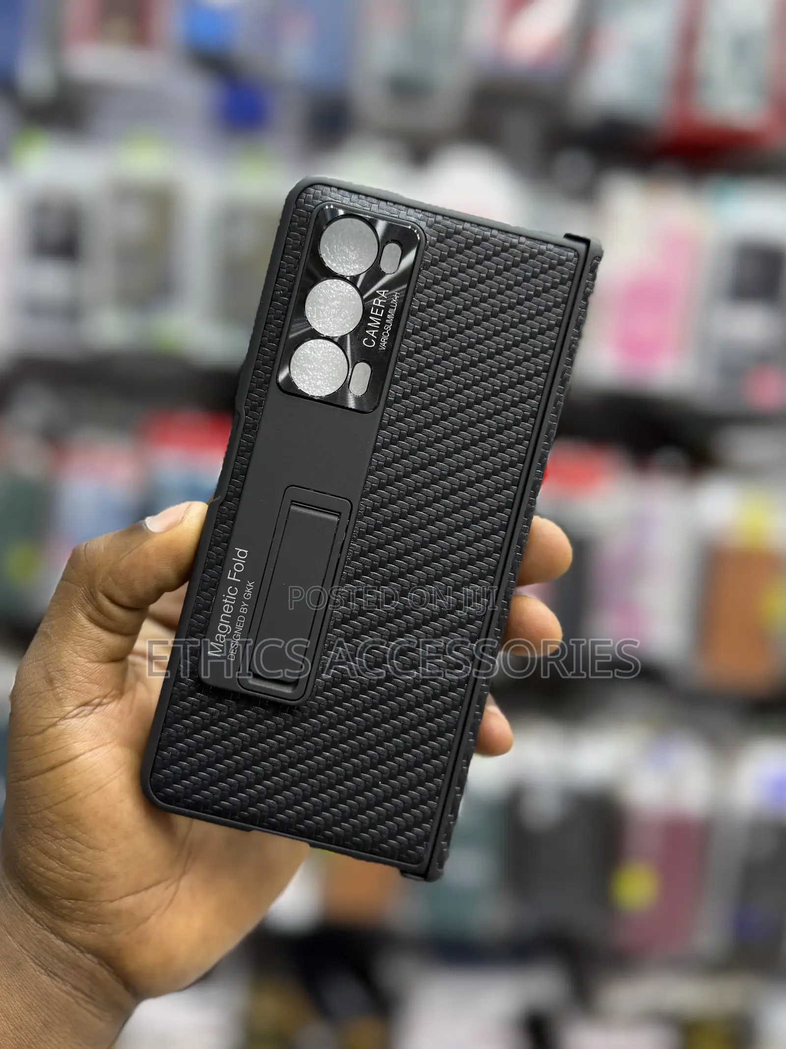 Huawei Magic V2