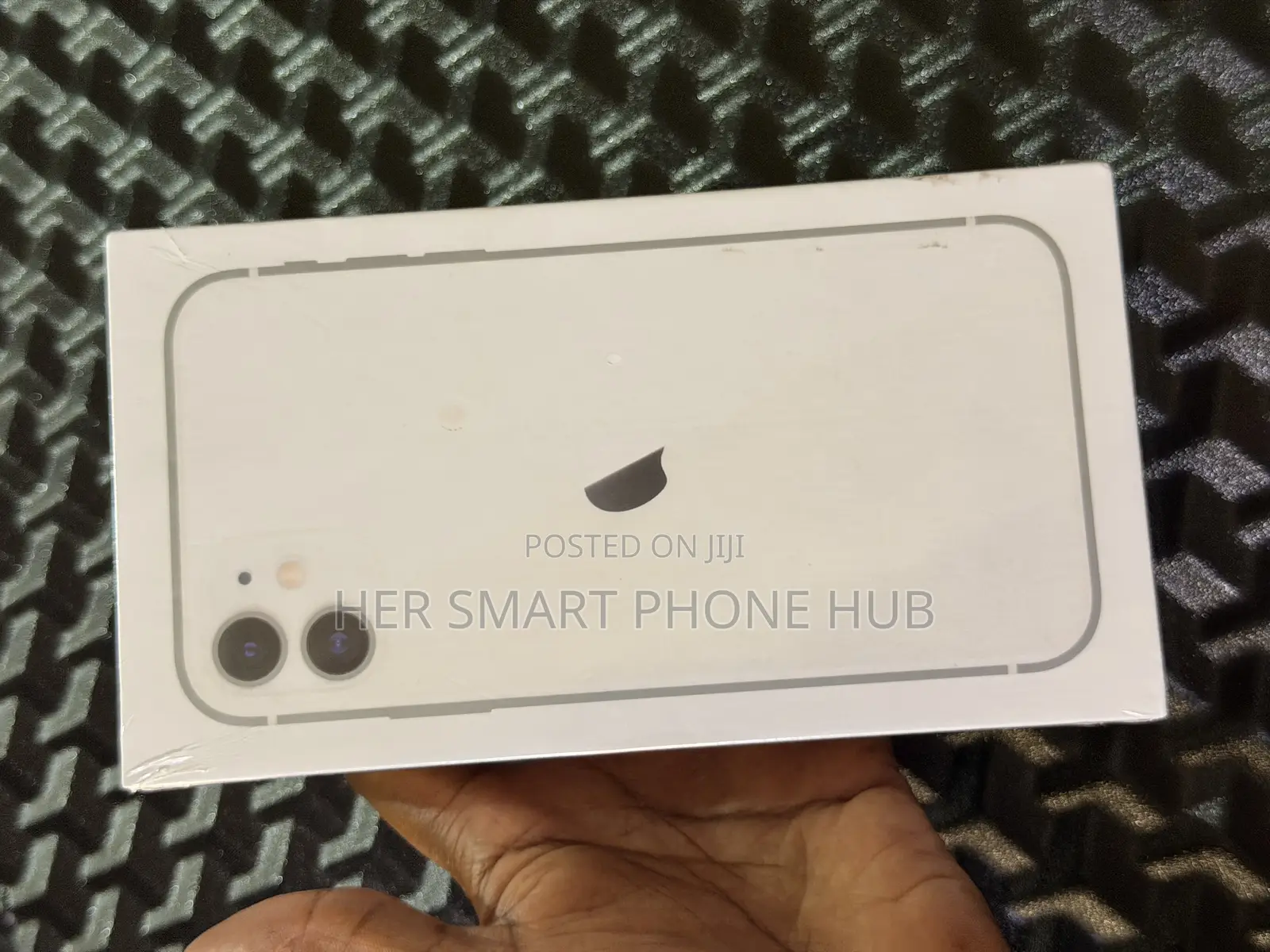 New Apple iPhone 11 64 GB White
