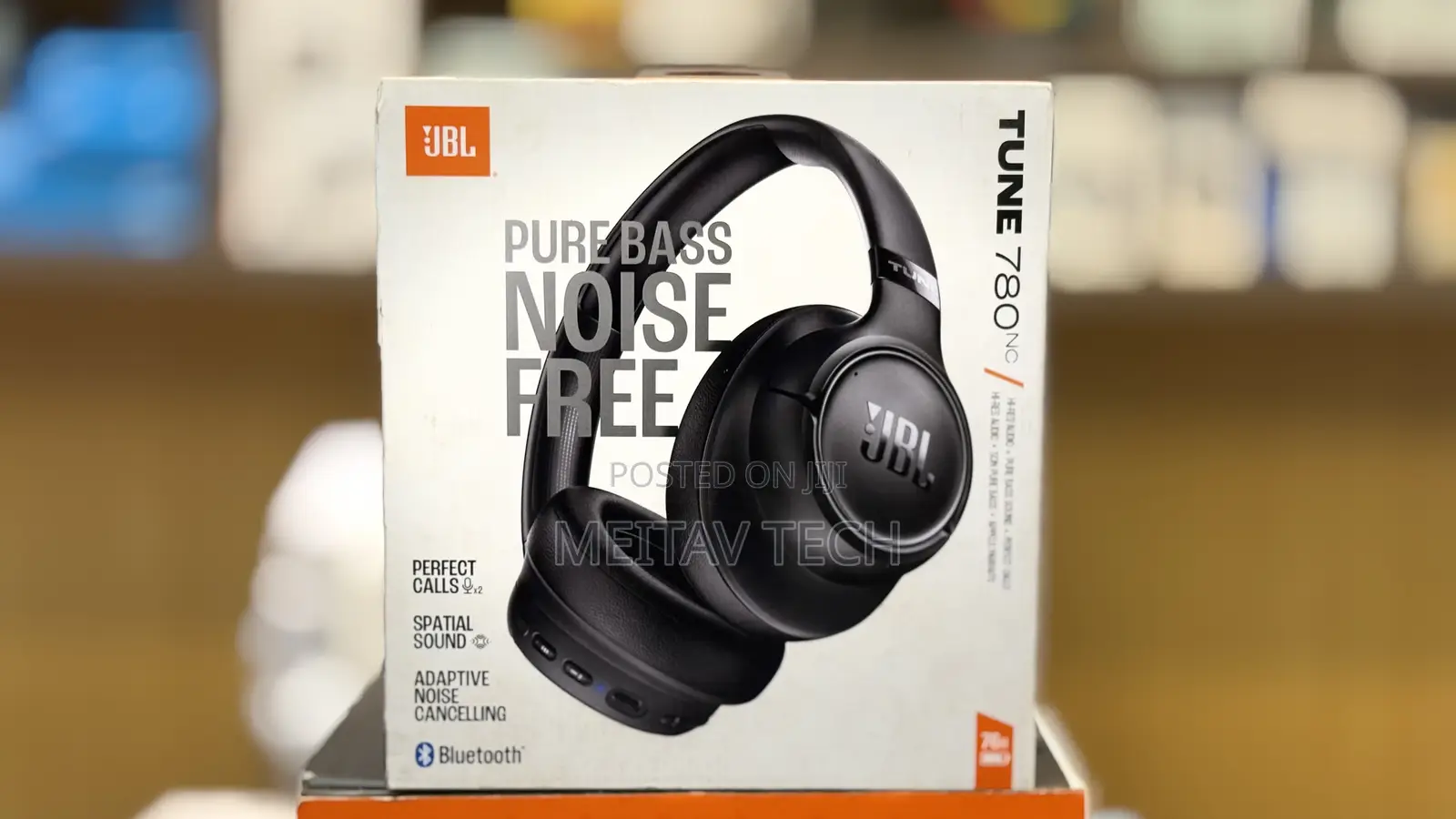 JBL Tune 780nc