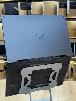 Laptop Asus TUF Gaming A17 16GB AMD Ryzen 7 SSD 512GB