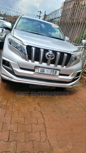 Toyota Land Cruiser Prado 2015 Silver