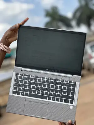 New Laptop HP EliteBook 840 G7 8GB Intel Core i7 SSD 256GB