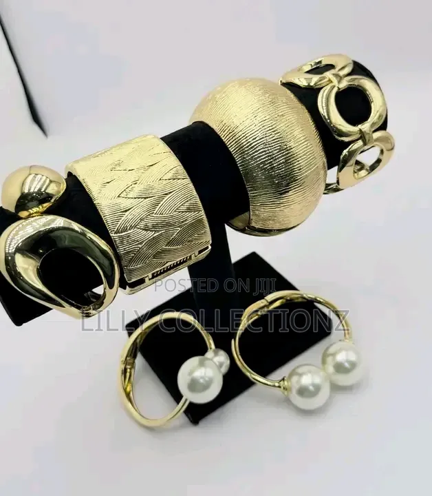 Chunky Bangles