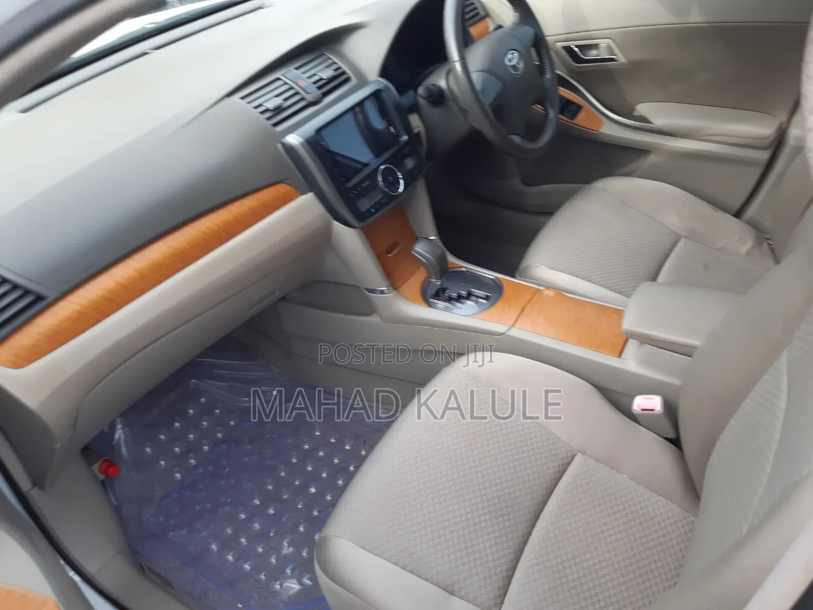 Toyota Premio 2011 White