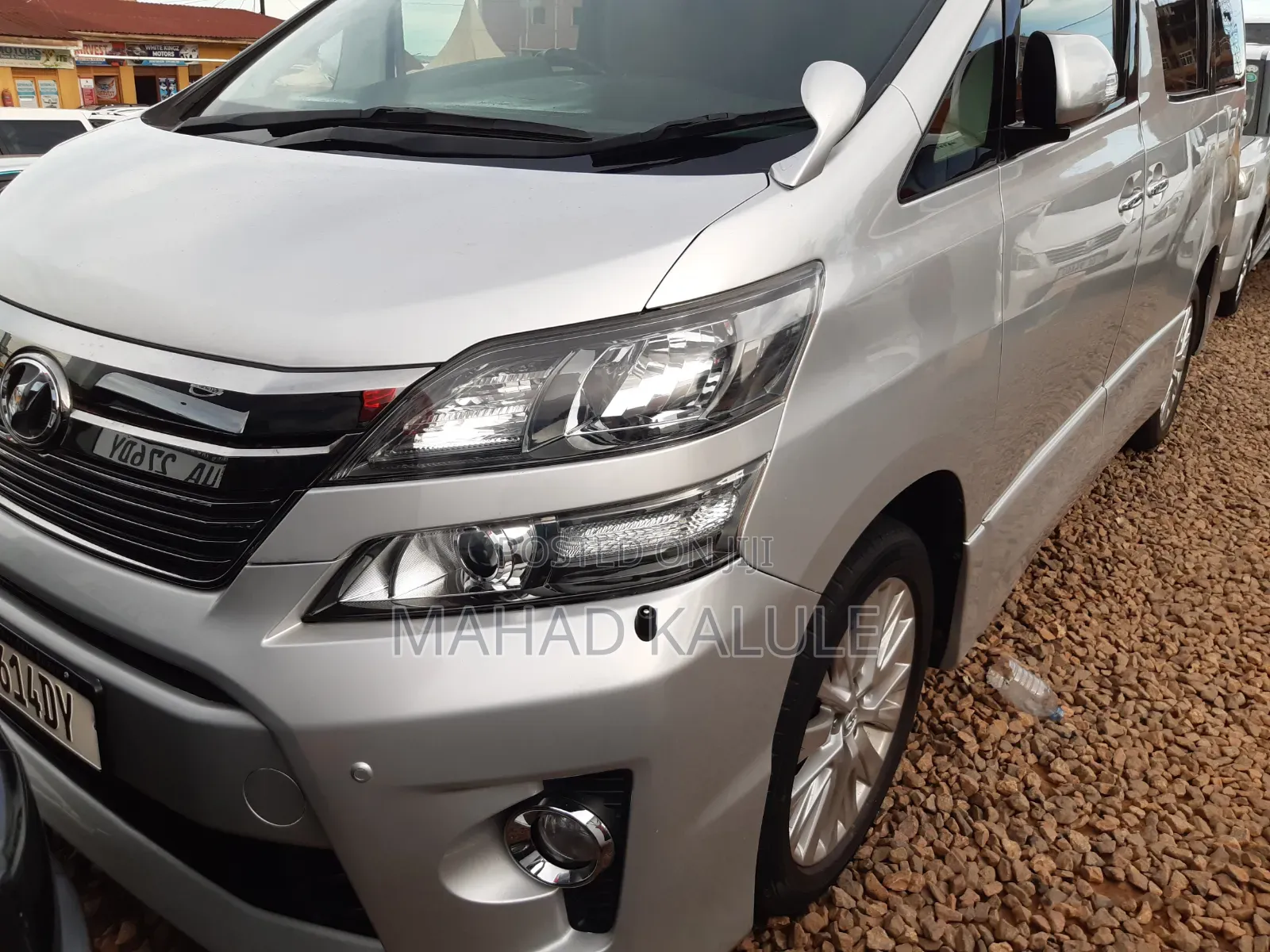 Toyota Alphard 2012 Silver