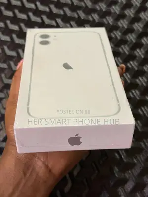 New Apple iPhone 11 64 GB White