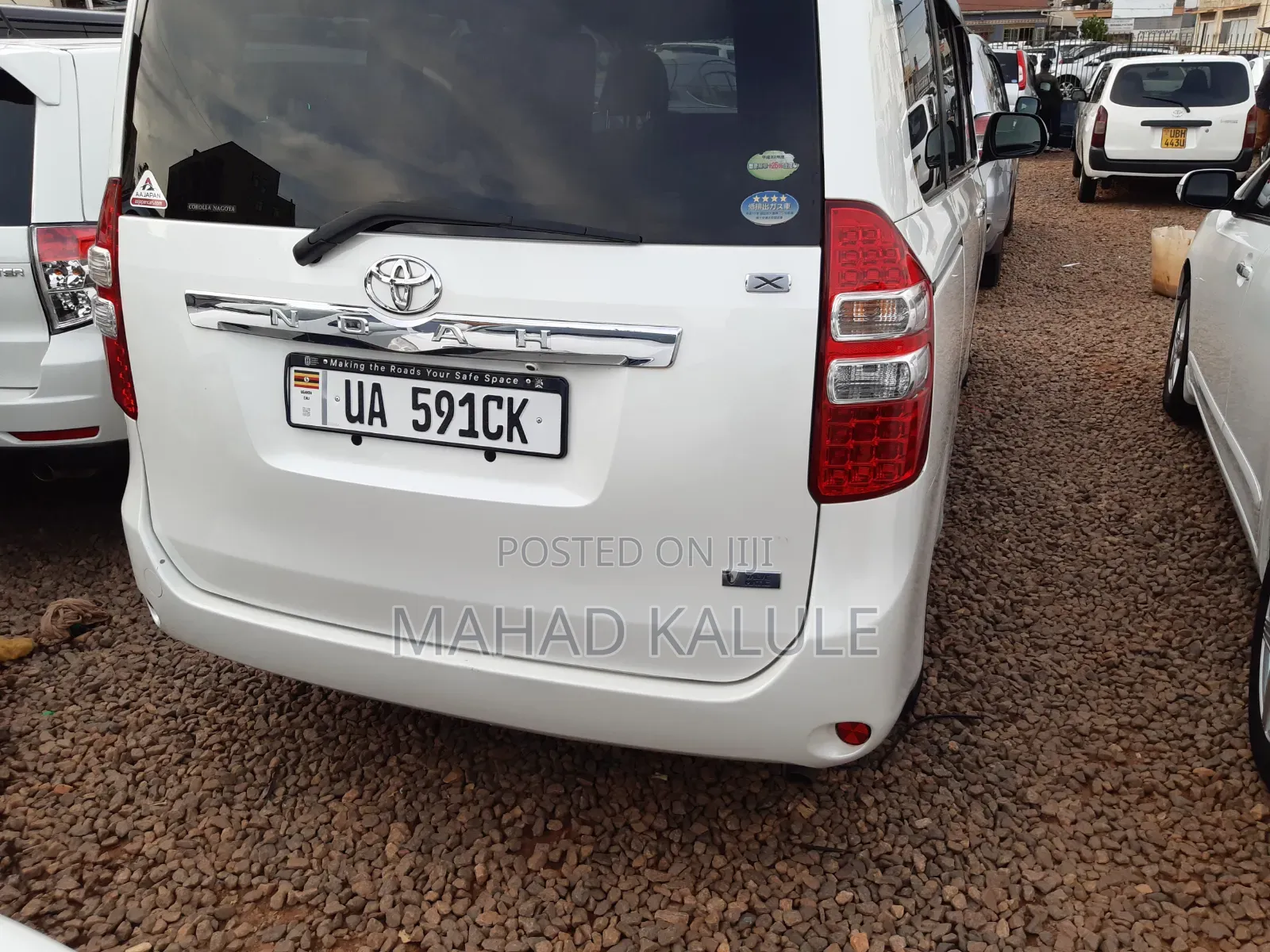 Toyota Noah 2011 Silver