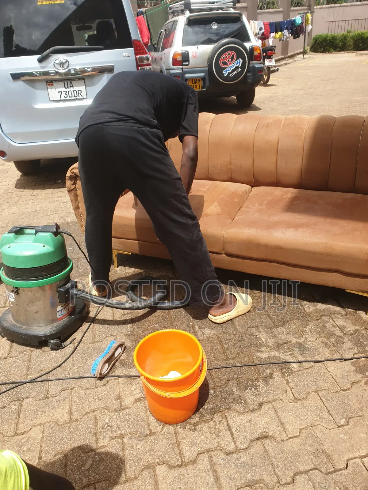 Sofa Set Cleaning Services