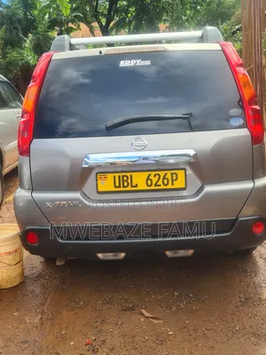 Nissan X-Trail 2010 Silver