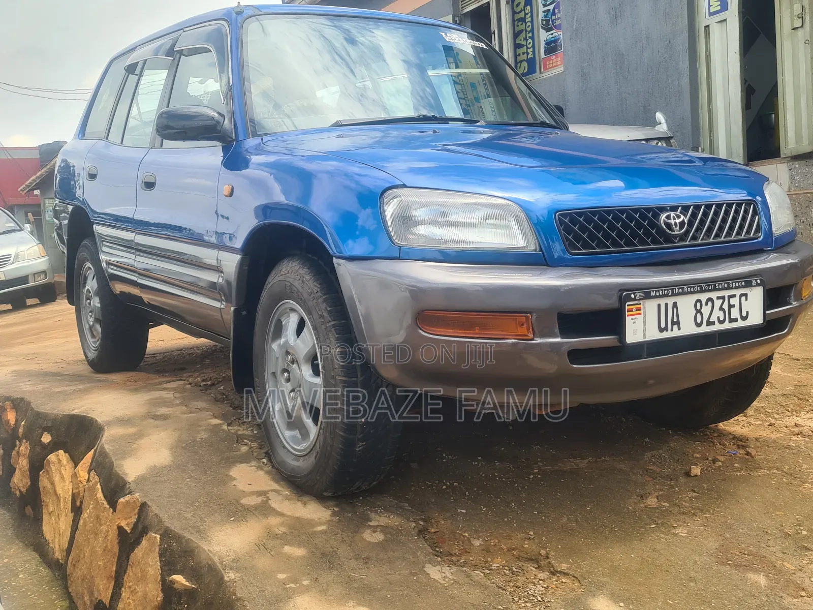 Toyota RAV4 Automatic 2000 Blue