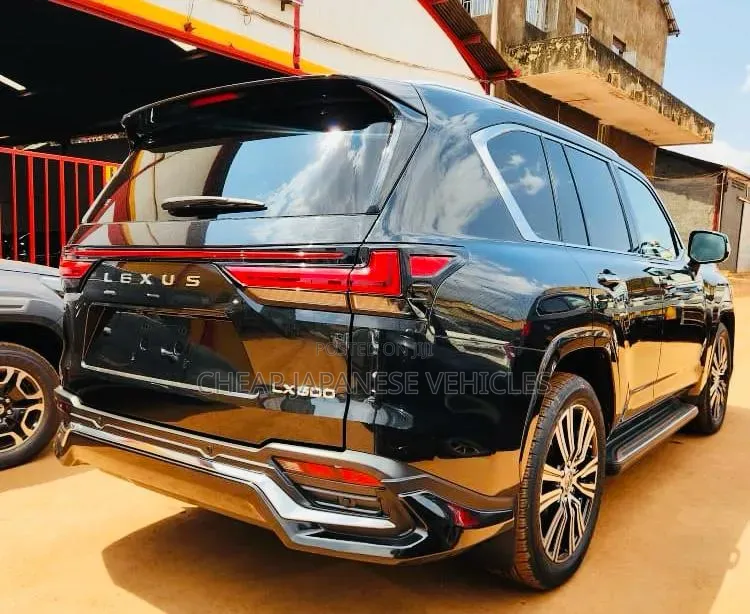 Lexus LX 600 2023 Black