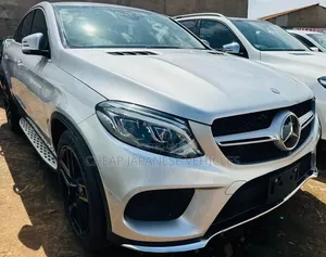 Mercedes-Benz GLE-Class 2016 Silver