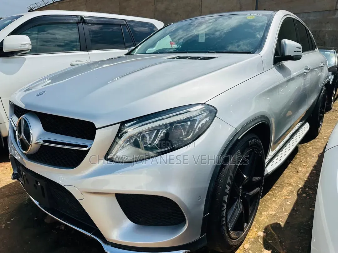 Mercedes-Benz GLE-Class 2016 Silver