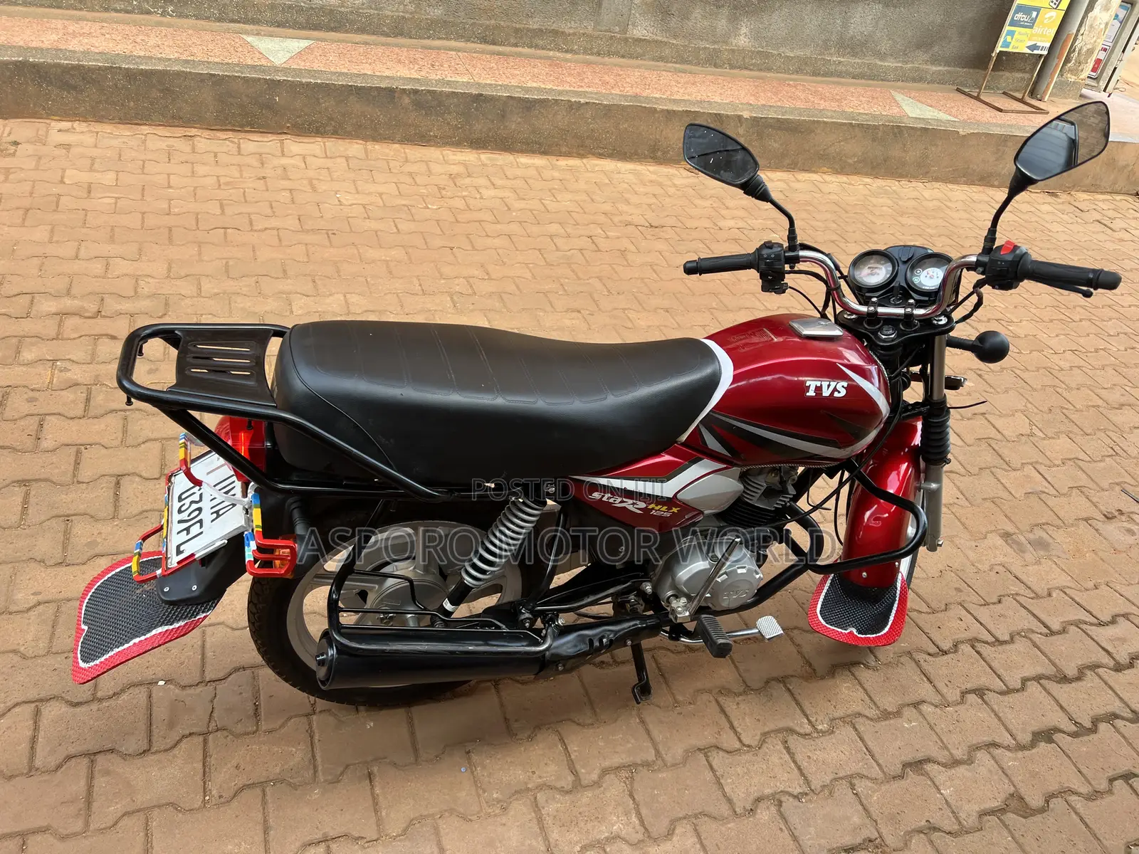TVS HLX 125 2025 Red