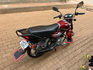 TVS HLX 125 2025 Red