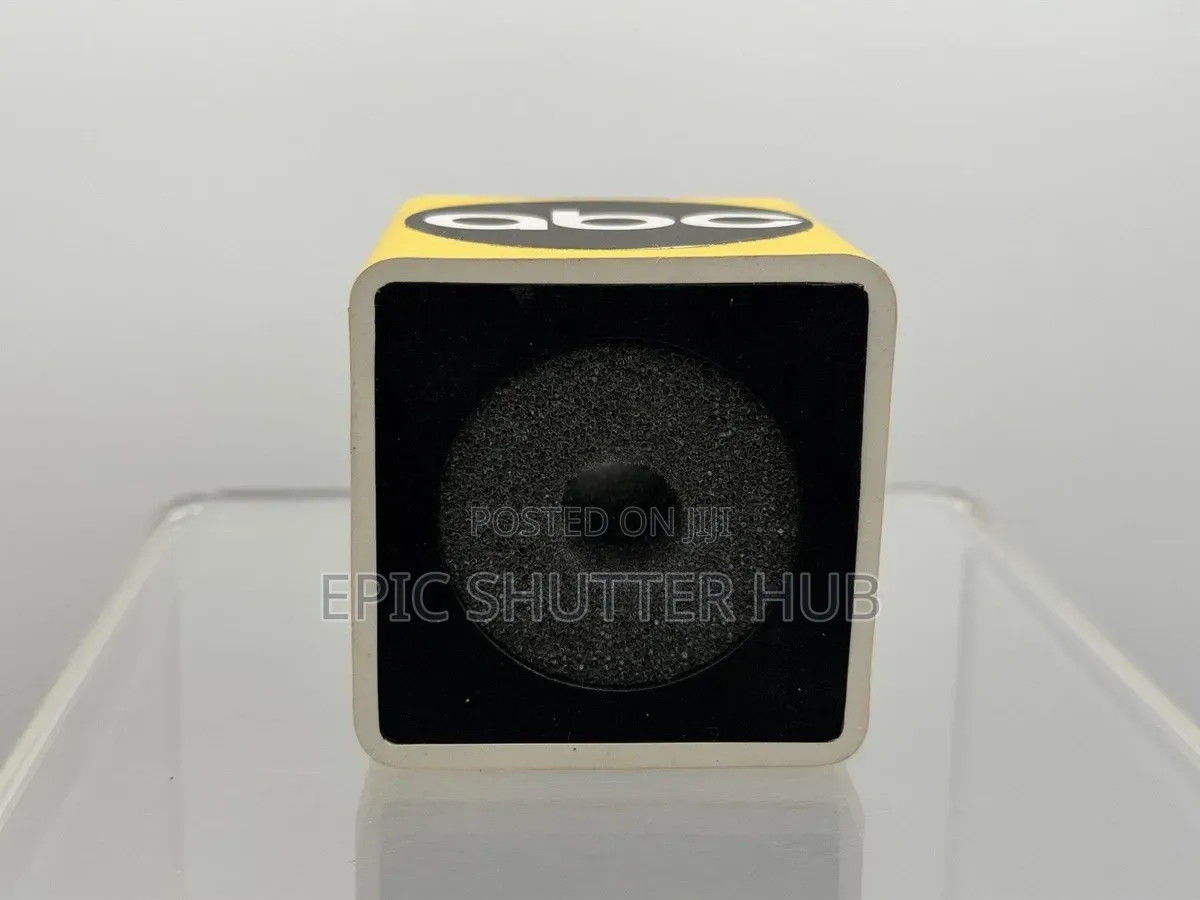 Microphone Flag Cube Holder