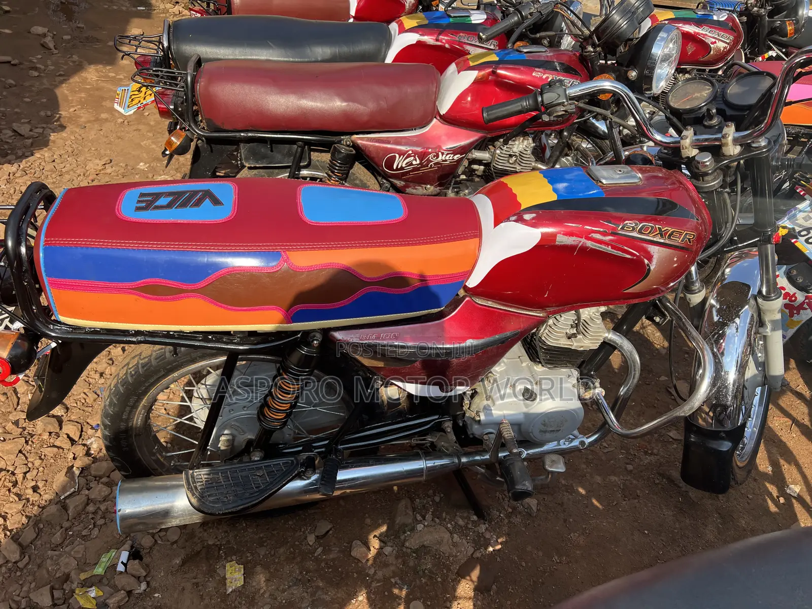 Bajaj Boxer 100 2021 Red