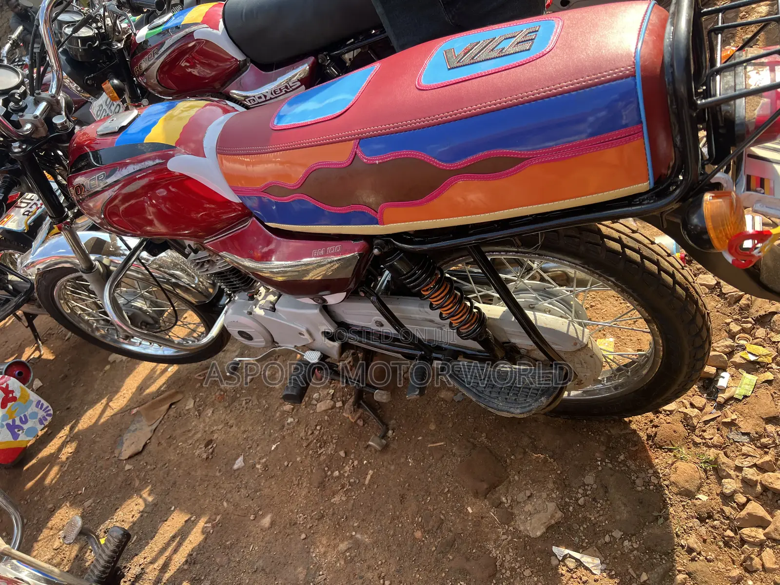 Bajaj Boxer 100 2021 Red