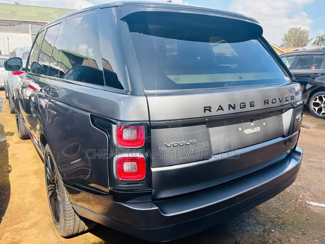 Land Rover Range Rover Vogue 2020 Gray