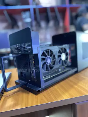 External Gpu Riser Razer Core V2, Boosts Computer Graphics Performance