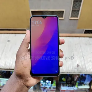 Vivo Y17 128 GB Red