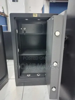 D80 Digital Safe Box