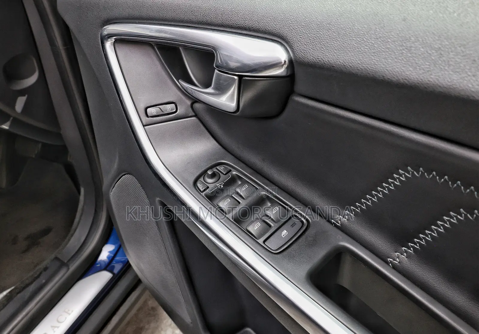 Volvo XC60 2012 Blue
